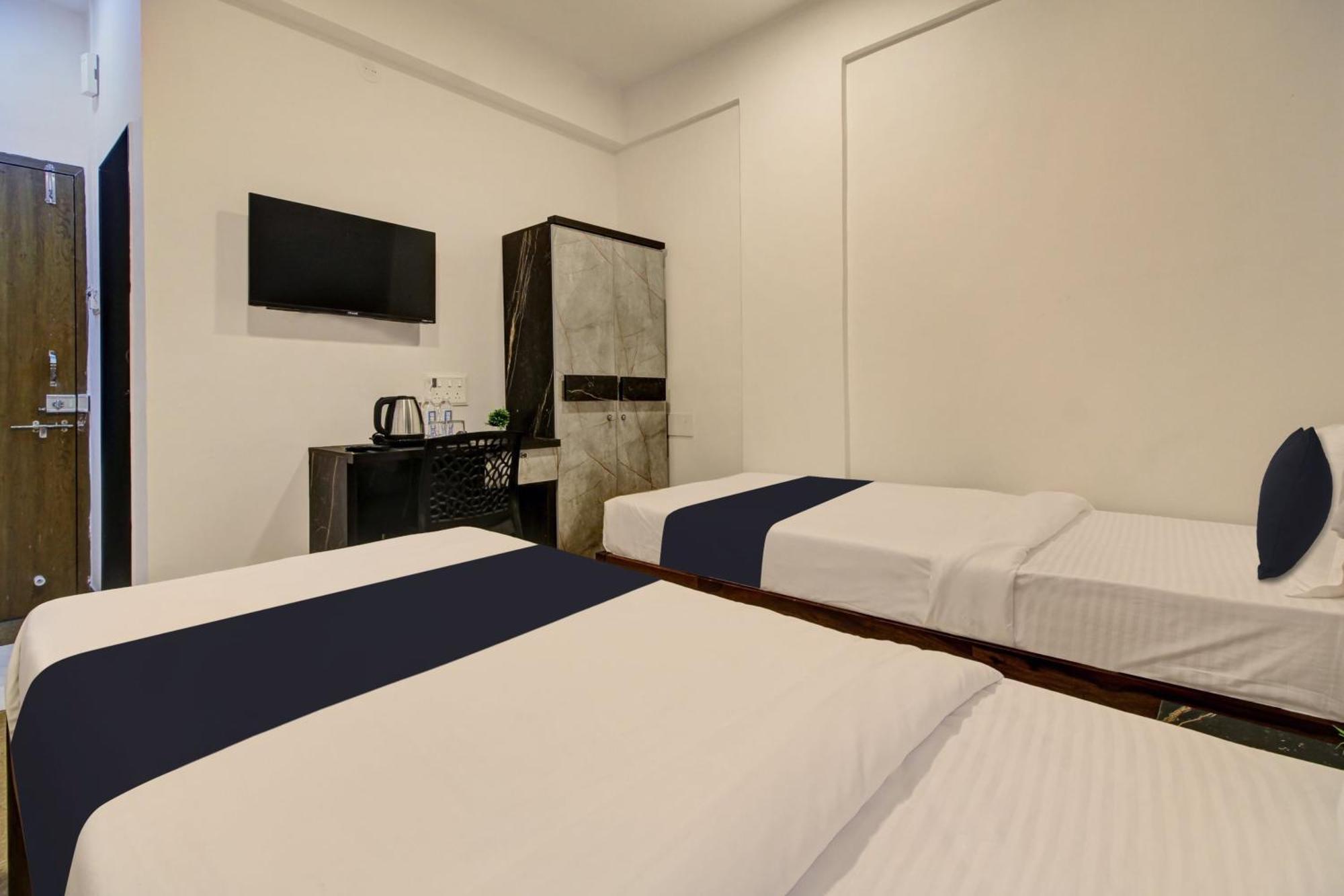 Super Collection O Grey House Hotel Pune Exterior photo