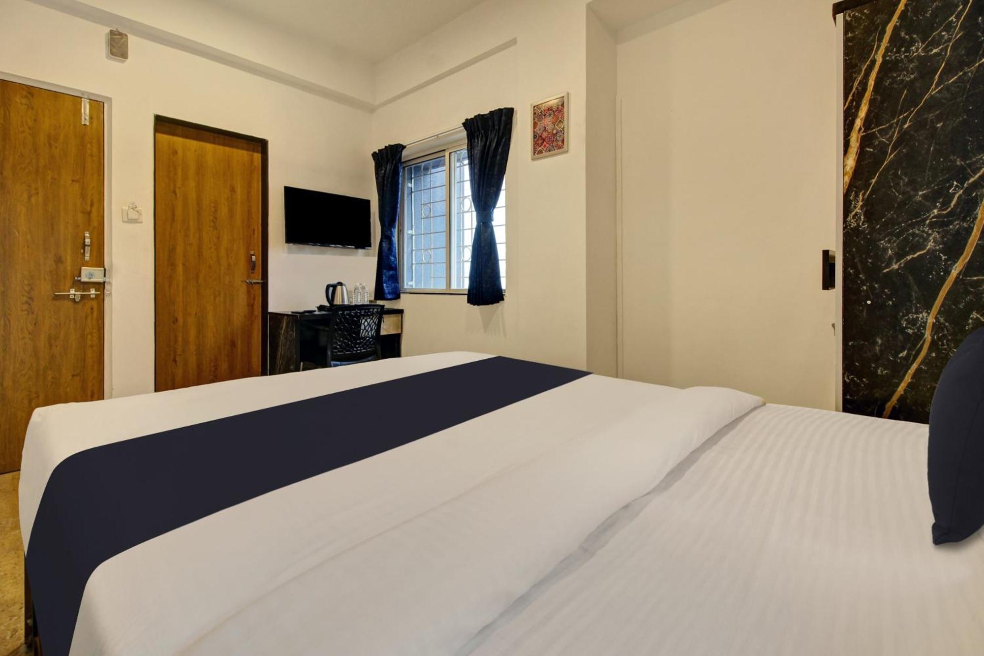 Super Collection O Grey House Hotel Pune Exterior photo