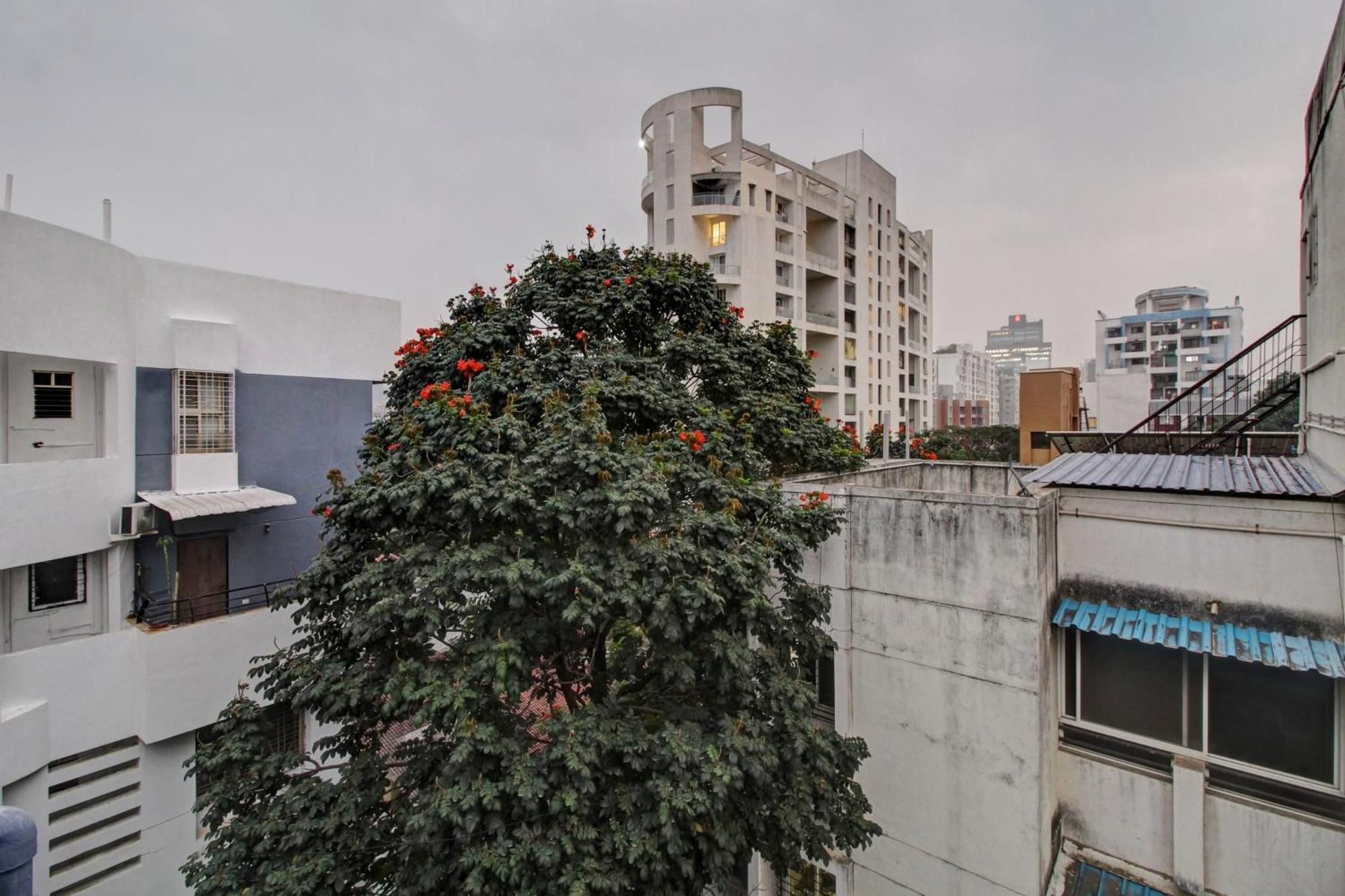 Super Collection O Grey House Hotel Pune Exterior photo