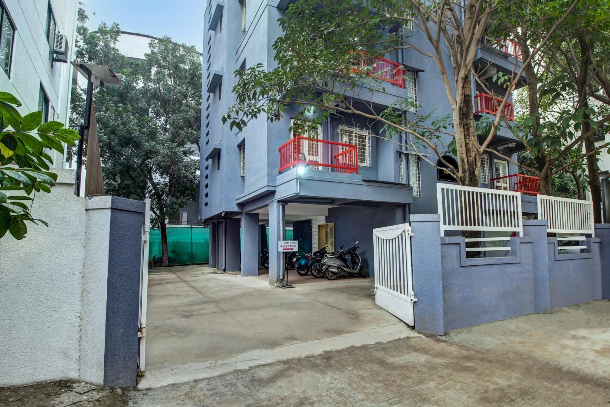 Super Collection O Grey House Hotel Pune Exterior photo